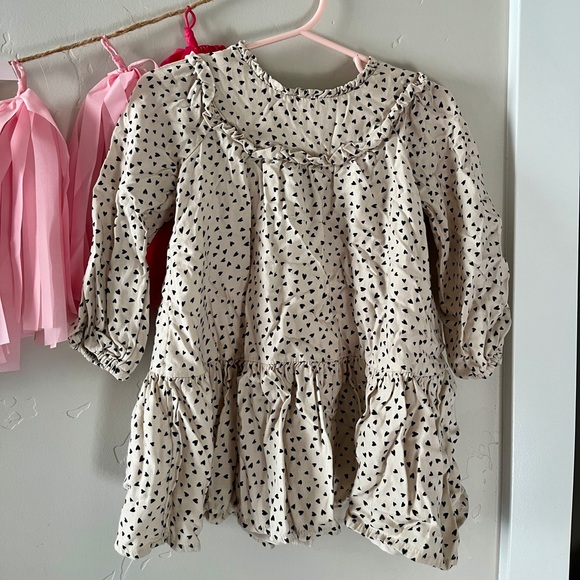 GAP Girls' Dress and Tops (With Free Leopard Sweatpants) Heart and Star Patterns - Picture 2 of 5